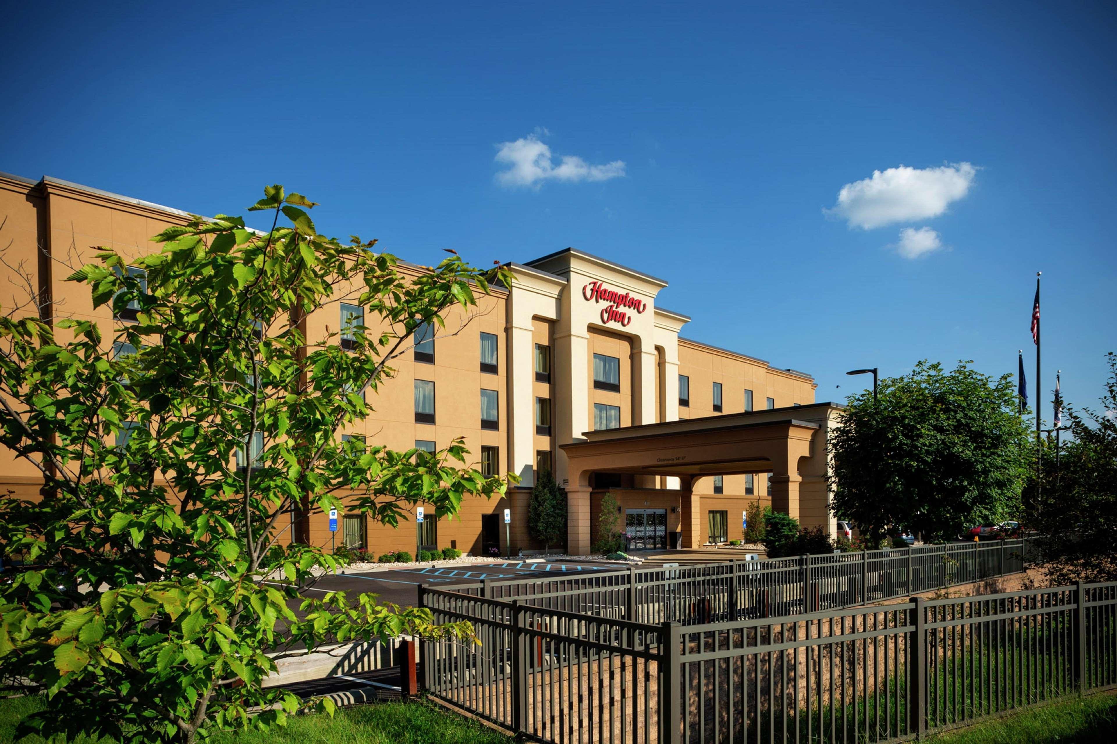 Hampton Inn Limerick Exterior foto