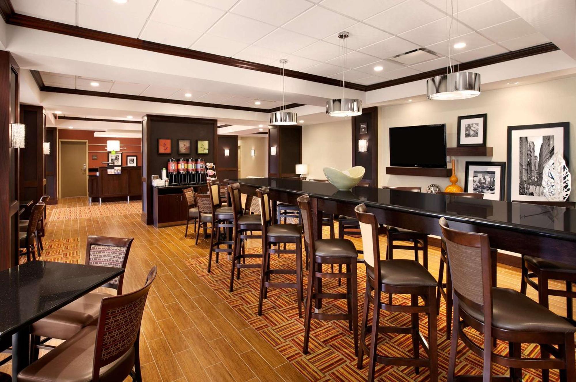 Hampton Inn Limerick Exterior foto